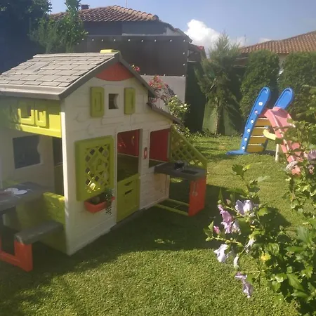 Vintage Lux Homes Неа-Врасна Экстерьер фото