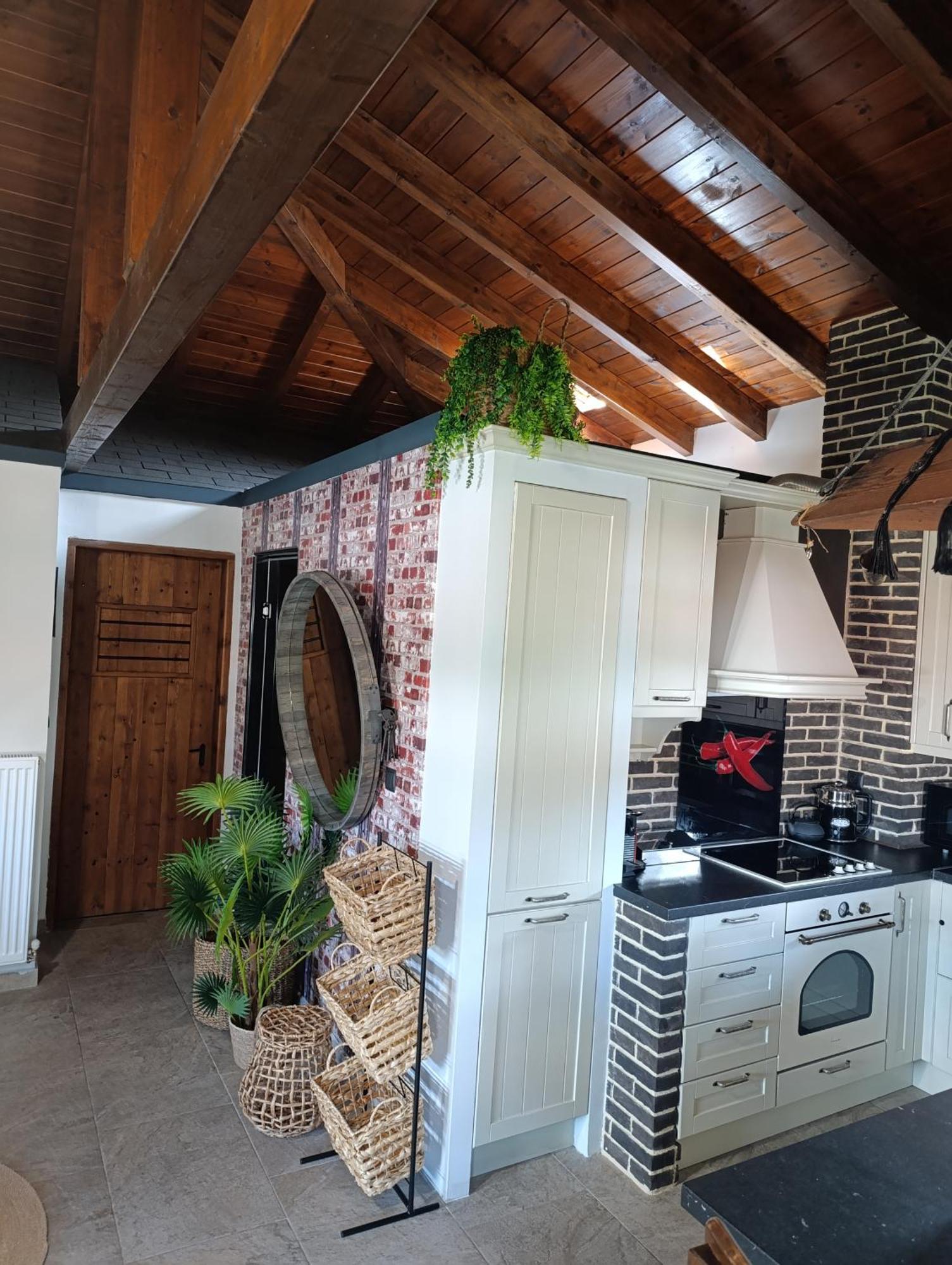 Vintage Lux Homes *