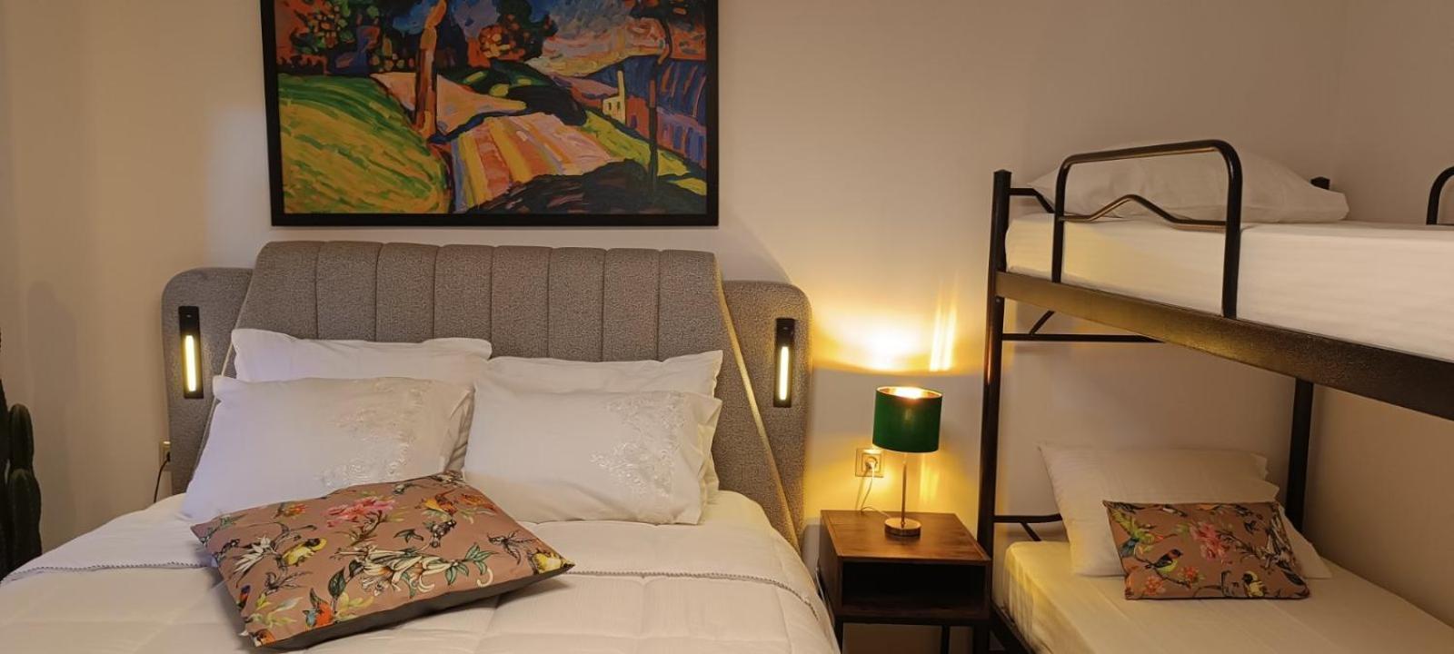 Vintage Lux Homes Apartment